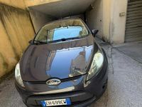 Usata Ford Fiesta 97 CV (71 kW) 2011 Blu Utilitaria