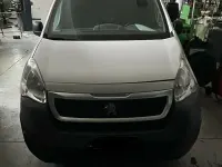 Usata Peugeot Partner 90 CV (66 kW) 2016 Monovolume