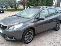 Usata Peugeot 2008 GT-line 99 CV (72 kW) 2016 Grigio SUV