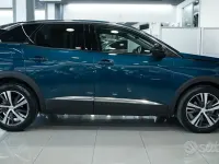 Usata Peugeot 3008 Allure 131 CV (96 kW) 2022 Blu SUV