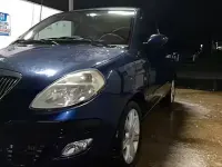 Usata Lancia Ypsilon 69 CV (50 kW) 2006 Bluazzurro Utilitaria
