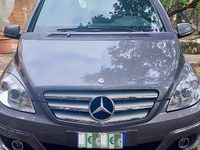 Usata Mercedes 180 109 CV (80 kW) 2008 Argento Berlina