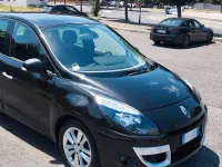 Usata Renault Scénic III Luxe 160 CV (117 kW) 2010 Nero Monovolume
