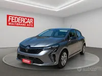 Usata Renault Clio V Evolution 101 CV (74 kW) 2024 Grigio Berlina