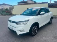 Usata SsangYong Tivoli 128 CV (94 kW) 2015 Bianco SUV