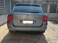 Usata Porsche Cayenne Turbo 340 CV (250 kW) 2005 Grigio SUV
