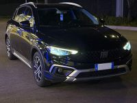 Usata Fiat Tipo Cross 101 CV (74 kW) 2021 Nero Berlina