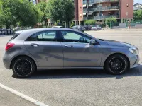 Usata Mercedes A180 122 CV (89 kW) 2017 Grigio Utilitaria