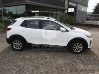 Usata Kia Stonic Urban 84 CV (61 kW) 2021 Bianco SUV