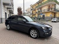 Usado Seat Leon 150 HP (110 kW) 2023 Cinzento Carrinha