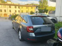 Usata Skoda Octavia G-TEC Executive 110 CV (80 kW) 2017 Grigio Station wagon