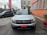 Usata Dacia Duster Lauréate 110 CV (80 kW) 2015 Grigio SUV