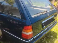 Usata Mercedes E200 1991 Blu Station wagon