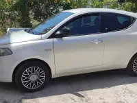 Usata Lancia Ypsilon Gold 85 CV (62 kW) 2011 Bianco Utilitaria
