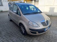 Usata Lancia Musa 95 CV (69 kW) 2006 Oro Monovolume
