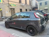 Usata Fiat Grande Punto 65 CV (47 kW) 2009 Nero Utilitaria