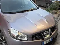 Usata Nissan Qashqai N-TEC 131 CV (96 kW) 2012 Grigio SUV