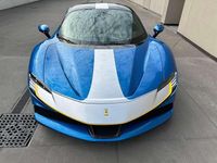 Usata Ferrari SF90 999 CV (734 kW) 2024 Blu/azzurro