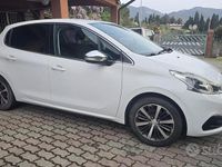 Usata Peugeot 208 82 CV (60 kW) 2016 Bianco Utilitaria