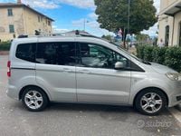 Usata Ford Courier 75 CV (55 kW) 2016 Grigio Monovolume