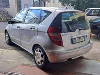 Käytetty Mercedes A170 Classic 116 HP (85 kW) 2006 Hopea Tila-auto