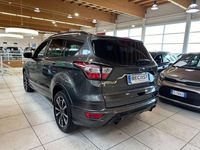 Usata Ford Kuga ST-Line 120 CV (88 kW) 2019 Grigio scuro metallizzato SUV