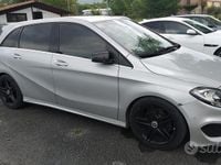 Usata Mercedes B180 AMG 109 CV (80 kW) 2016 Grigio Monovolume