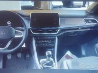 Usata VW T-Roc R-line 116 CV (85 kW) 2023 Blu SUV