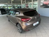 Usata Renault Clio V Initiale 131 CV (96 kW) 2020 Marrone Berlina