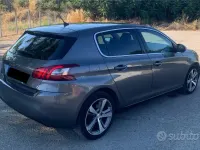 Usata Peugeot 308 GT-line 120 CV (88 kW) 2017 Grigio Berlina