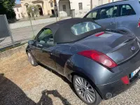 Usata Ford StreetKa 100 CV (73 kW) 2004 Grigio Cabrio
