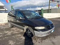 Usata Chrysler Voyager 143 CV (105 kW) 2001 Nero Monovolume