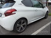 Usata Peugeot 208 GTi 208 CV (152 kW) 2016 Bianco Utilitaria