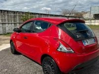 Usata Lancia Ypsilon 69 CV (50 kW) 2018 Rosso Utilitaria