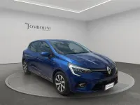 Usata Renault Clio Zen 140 CV (102 kW) 2021 Blu scuro Utilitaria