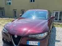 Usata Alfa Romeo Giulia 150 CV (110 kW) 2016 Rosso Berlina