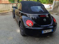 Usata VW New Beetle 105 CV (77 kW) 2007 Nero Utilitaria