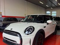 Usata Mini ONE Classic 102 CV (75 kW) 2022 English old white Utilitaria