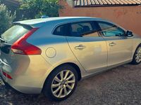 Usata Volvo V40 R-Design Kinetic 114 CV (83 kW) 2013 Argento Berlina
