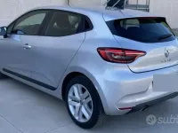 Usata Renault Clio V 100 CV (73 kW) 2022 Bluazzurro Berlina