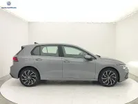 Usata VW Golf VIII Life 2023 Grigio Berlina