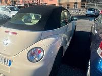 Usata VW New Beetle Cabriolet 106 CV (77 kW) 2004 Beige Cabrio
