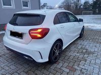 Usata Mercedes A180 AMG 109 CV (80 kW) 2017 Monovolume