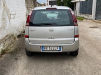 Usata Opel Meriva 101 CV (74 kW) 2004 Grigio Monovolume