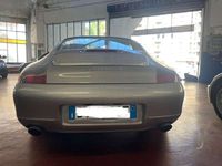 Usata Porsche 911 Carrera 4 300 CV (220 kW) 2001 Grigio Coupé