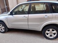 Usata Toyota RAV4 2004 Grigio SUV