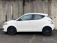 Usata Lancia Ypsilon 85 CV (62 kW) 2014 Bianco Utilitaria