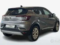 Usata Renault Captur Intens 142 CV (104 kW) 2022 Grigio SUV