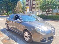 Usata Alfa Romeo Giulietta Exclusive 140 CV (102 kW) 2013 Grigio Utilitaria