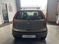 Usata Fiat Punto 60 CV (44 kW) 2006 Grigio scuro metallizzato Berlina
